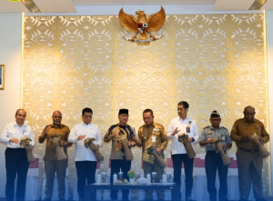 Wagub Papua Tengah Hadiri Peluncuran Koperasi Merah Putih Se-Papua