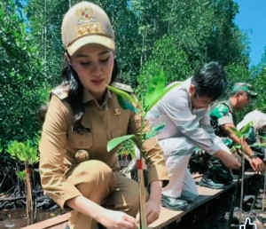 PT IWIP Tanam 1 Juta Mangrove, Gubernur Malut: Industri Harus Selaras dengan Alam