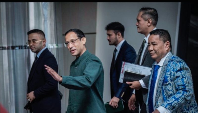 Eks Mendikbudristek Nadiem Makarim memenuhi panggilan Jampidsus Kejagung RI dalam kasus dugaan korupsi pengadaan laptop Chromeboock senilai Rp9,9 triliun. (Foto : ANTARA FOTO)