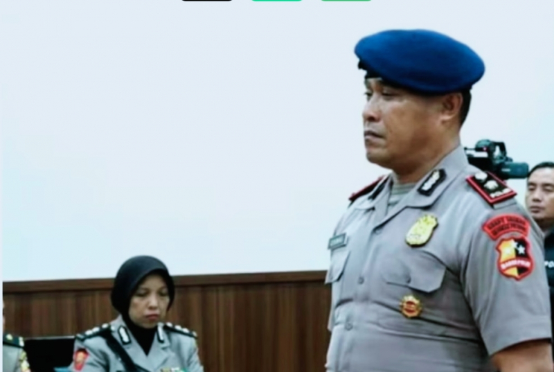 Danyo Brimob Kompol Cosmas Dipecat. foto : istimewa 