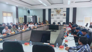 Puluhan Mahasiswa Desak DPRD Jambi: Tuntut Dialog, Transparansi, hingga Evaluasi Tunjangan