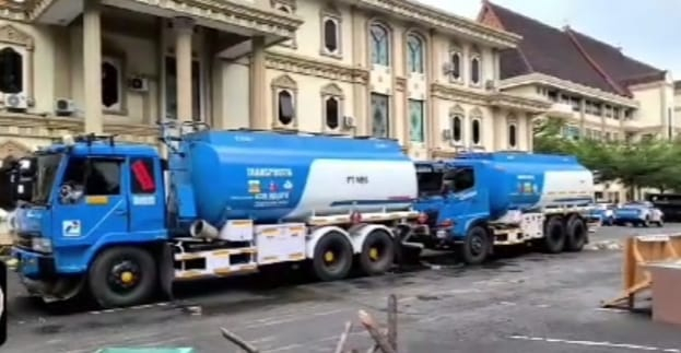 Tim Subdit IV Tipiter Ditreskrimsus Polda Jambi Berhasilan Mengamankan Minyak Diduga Oplosan. foto : Erwin Ros