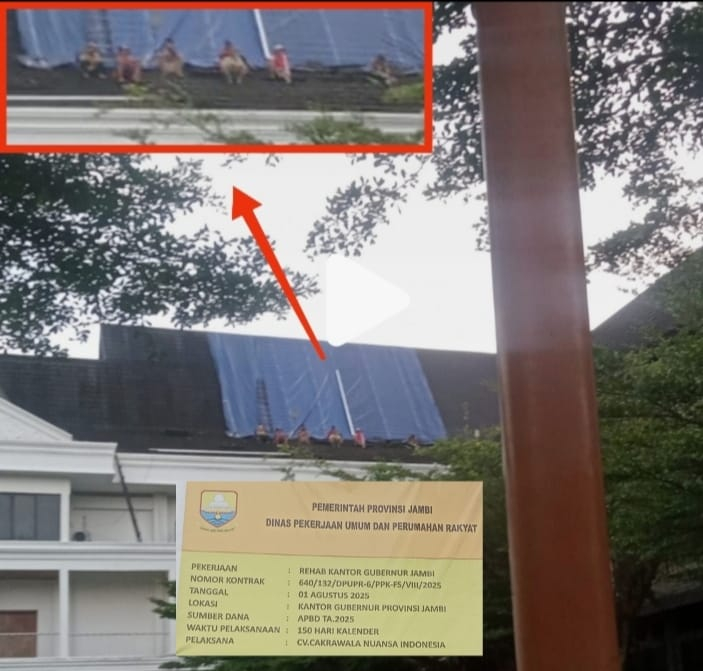 Pekerja Proyek Rehab Kantor Gubernur Jambi Tanpa APD
