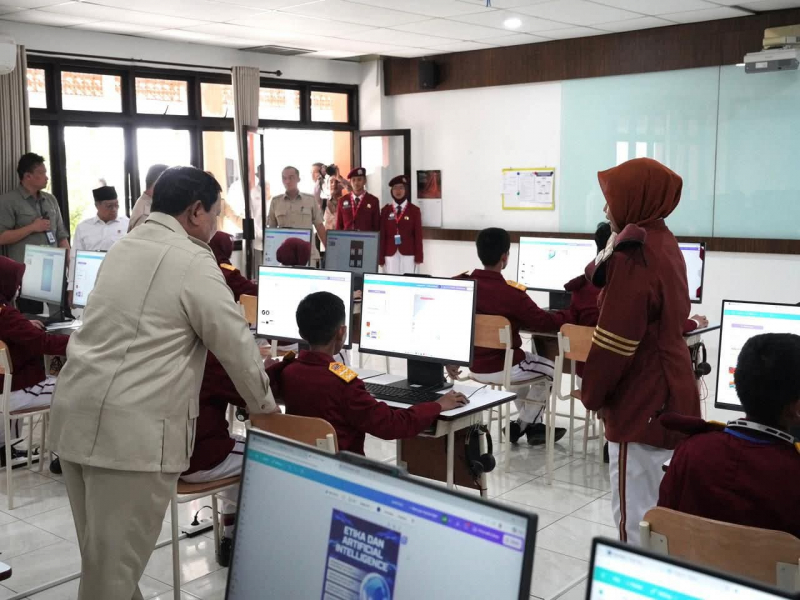 Presiden Prabowo Resmikan 166 Titik Sekolah Rakyat, Pusatkan Acara di Banjarbaru