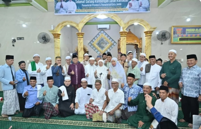 Maulana dan Al Haris Safari Ramadan 1447 H di Alam Barajo, Kamis malam (26/2/2026). 