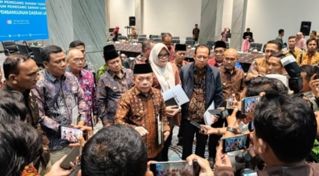 Gubernur Jambi Al Haris Usai Menghadiri RUPS Bank Jambi