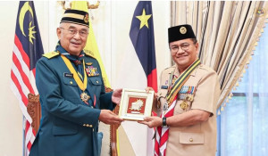 Wali Kota Jambi Terima Penghargaan Internasional “Semangat Rimba Silver” dari Pengakap Malaysia