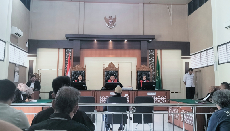 Sidang Putus Aktivis Petani Thawaf Aly di Pengadilan Negeri Tanjab Timur, Selasa (9/3/2026)