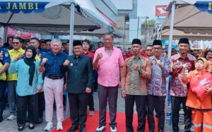 Wali Kota Jambi Apresiasi Sinsen, 1.253 Paket Sembako Dibagikan untuk Petugas Kebersihan