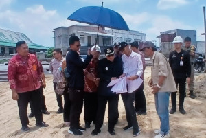 Wali Kota Maulana Tinjau Progres Pembangunan Kolam Retensi Danau Telago Kajang Lako