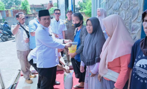 50 Ribu Warga Kota Jambi Terima Bantuan Beras dan Minyak, Pemkot Targetkan 55 Persen Warga Tak Beli Beras Saat Lebaran