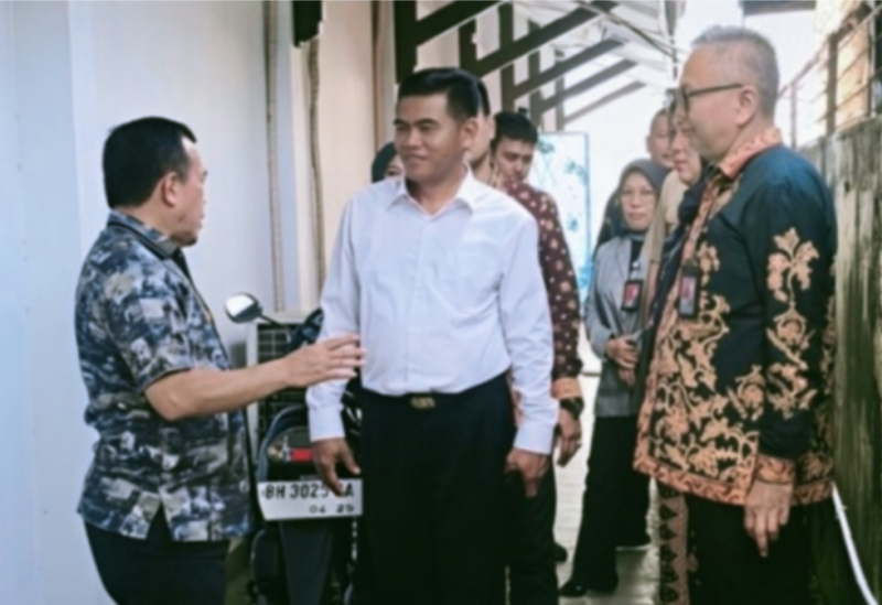 Direktur Utama Bank Jambi Khairul Suhairi Dampingi Gubernur Jambi Al-Haris 