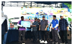 Wali Kota Jambi Maulana Lepas Final Pacu Perahu Festival Danau Sipin 2026, Ribuan Warga Padati Wisata Danau Sipin