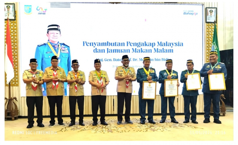 Wali Kota Jambi Maulana menerima kunjungan delegasi Pengakap Malaysia dalam jamuan makan malam di Aula Griya Mayang, Rumah Dinas Wali Kota Jambi, Minggu (31/5/2026).
