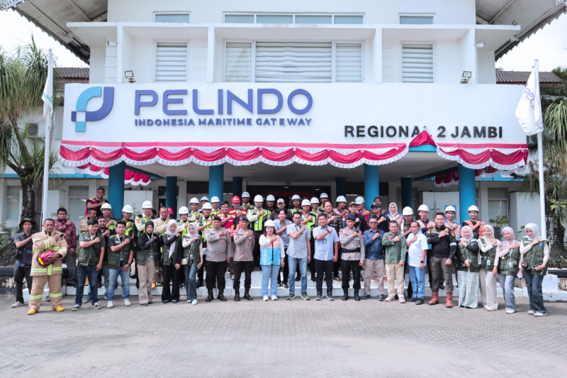 PT Pelindo Regional 2 Jambi menggelar simulasi penanganan keadaan darurat berupa ancaman bom di Terminal Petikemas Talang Duku, Kamis (6/8/2026)